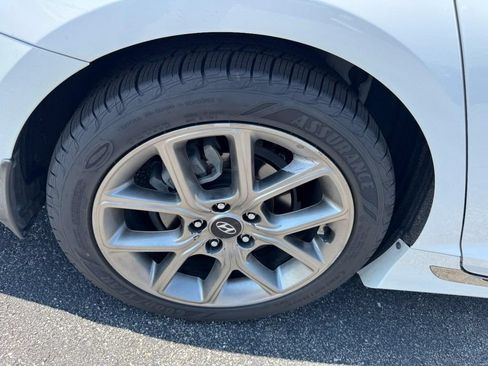 Used 2018 Hyundai Sonata Limited FWD image 4