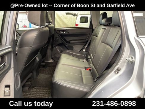 Used 2017 Subaru Forester 2.5i Touring AWD/4WD image 27