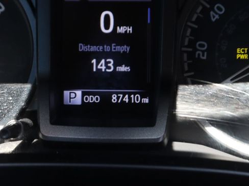 Used 2023 Toyota Tacoma TRD Off-Road AWD/4WD image 22