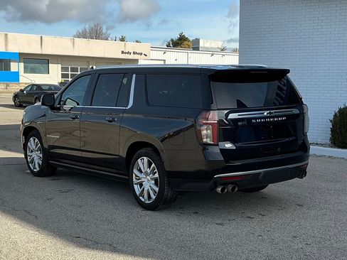 Certified 2022 Chevrolet Suburban High Country image 3