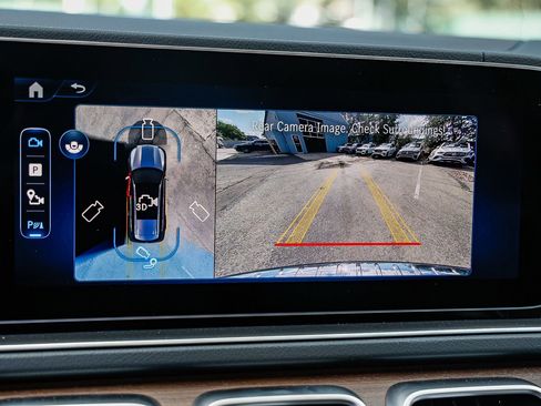 New 2026 Mercedes-Benz GLS 450 4MATIC image 24