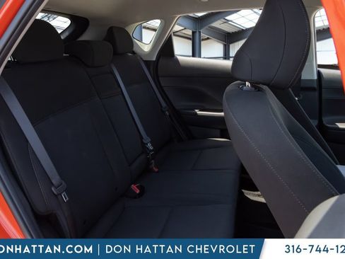 Used 2025 Hyundai Kona SEL FWD image 17