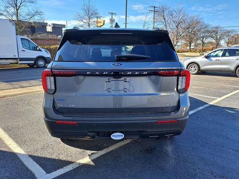 New 2026 Ford Explorer Active image 5