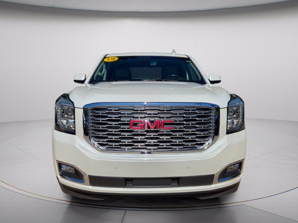 Used 2019 GMC Yukon XL Denali w/ Open Road Package RWD image 4
