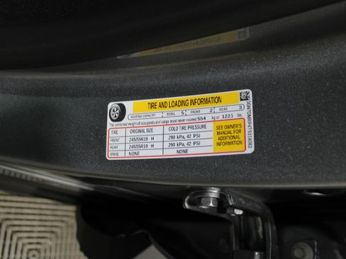 New 2026 Chevrolet Equinox EV LT image 39