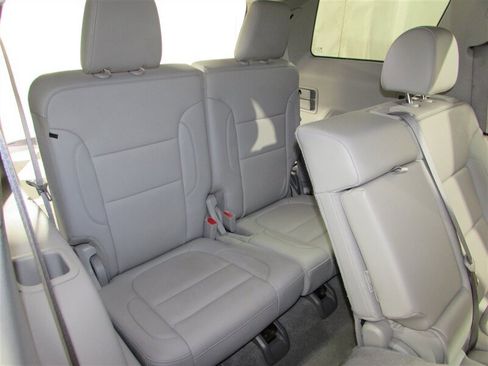 Used 2023 GMC Acadia SLT image 77