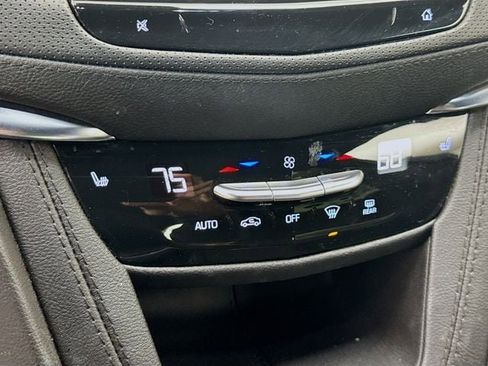 Used 2024 Cadillac XT5 Luxury image 18