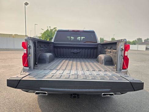 Used 2025 Chevrolet Silverado 1500 High Country w/ Technology Package AWD/4WD image 28