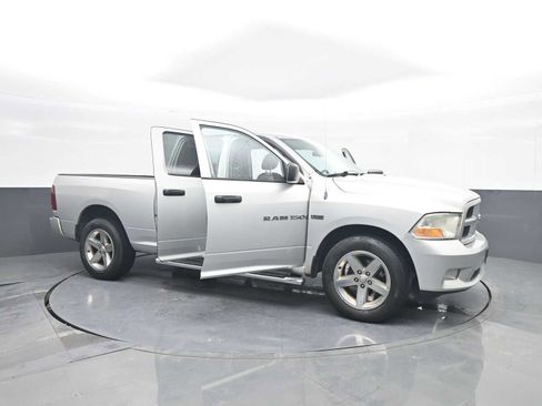 Used 2012 RAM 1500 Express image 40