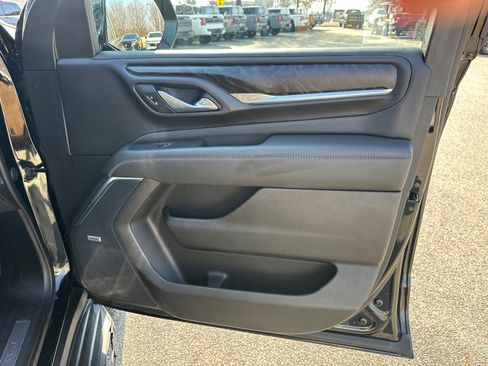 Used 2021 GMC Yukon Denali w/ LPO, Illumination Package image 14