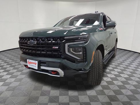 Used 2026 Chevrolet Tahoe Z71 w/ Comfort Package AWD/4WD image 7