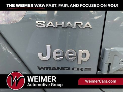 Used 2024 Jeep Wrangler Unlimited Sahara w/ Technology Group AWD/4WD image 9