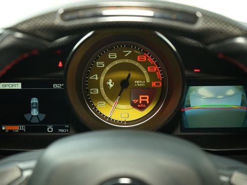 Used 2020 Ferrari 488 Pista Spider image 21