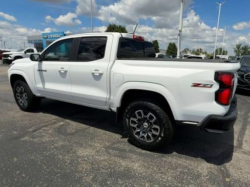 Used 2025 Chevrolet Colorado Z71 AWD/4WD image 6