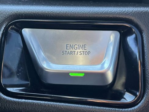 Certified 2025 GMC Yukon XL Denali w/ Sun & Power Step Package image 23