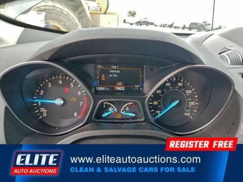 Used 2019 Ford Escape SE image 17