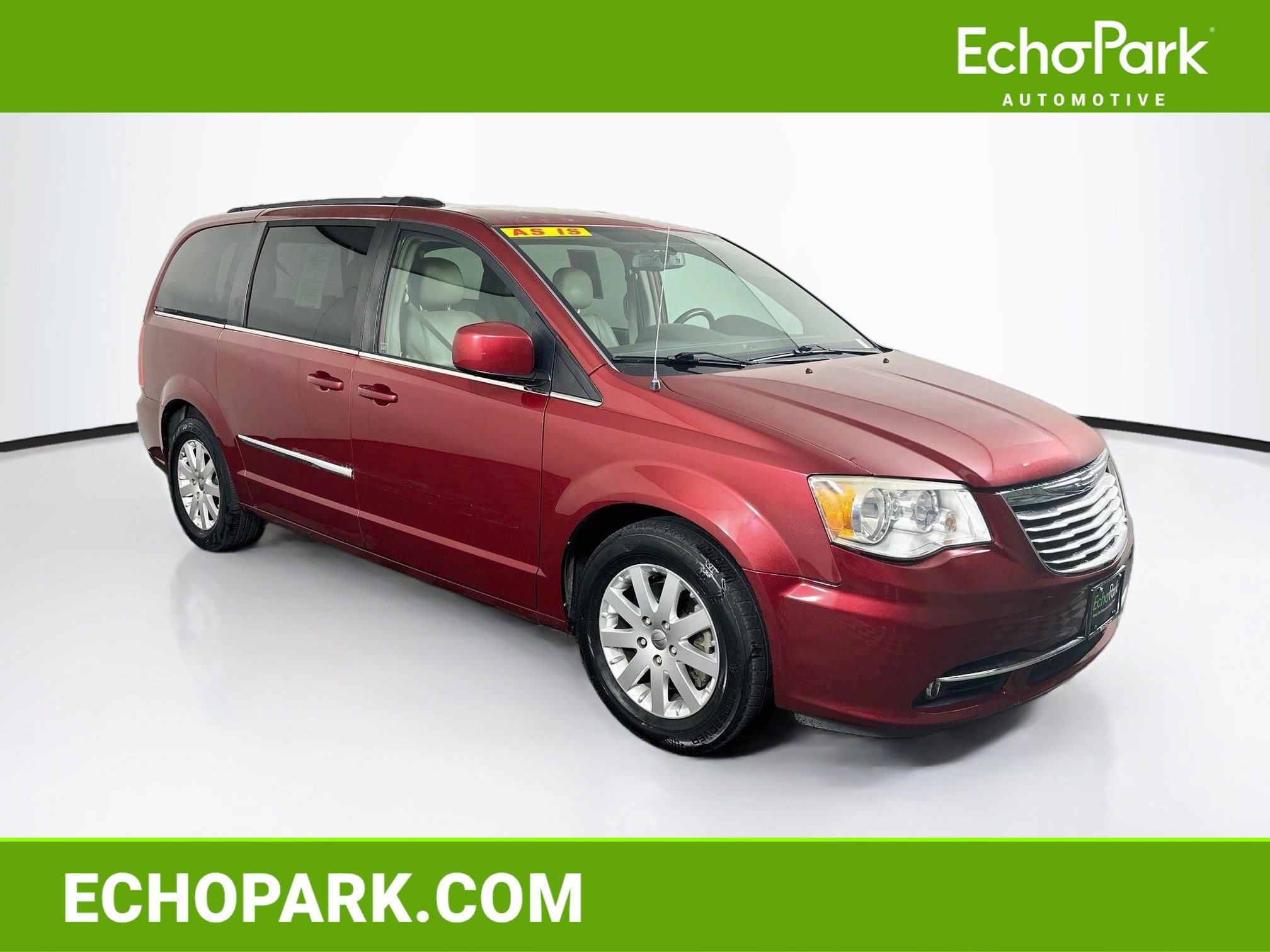 Used 2016 Chrysler Town & Country Touring FWD image 1