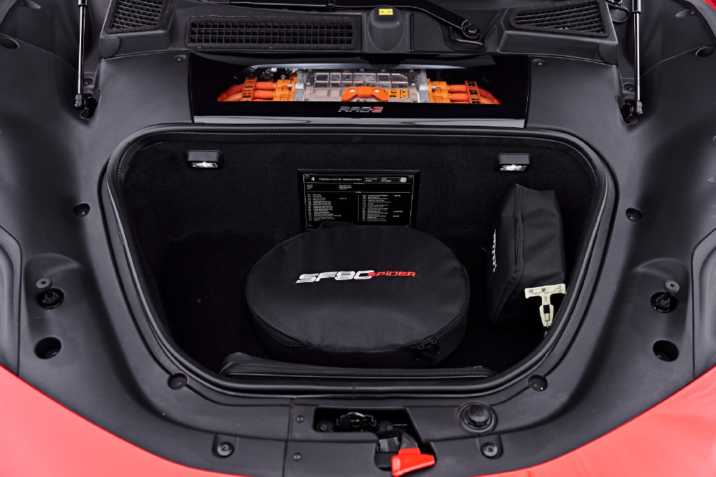 Used 2024 Ferrari SF90 Spider AWD/4WD image 25