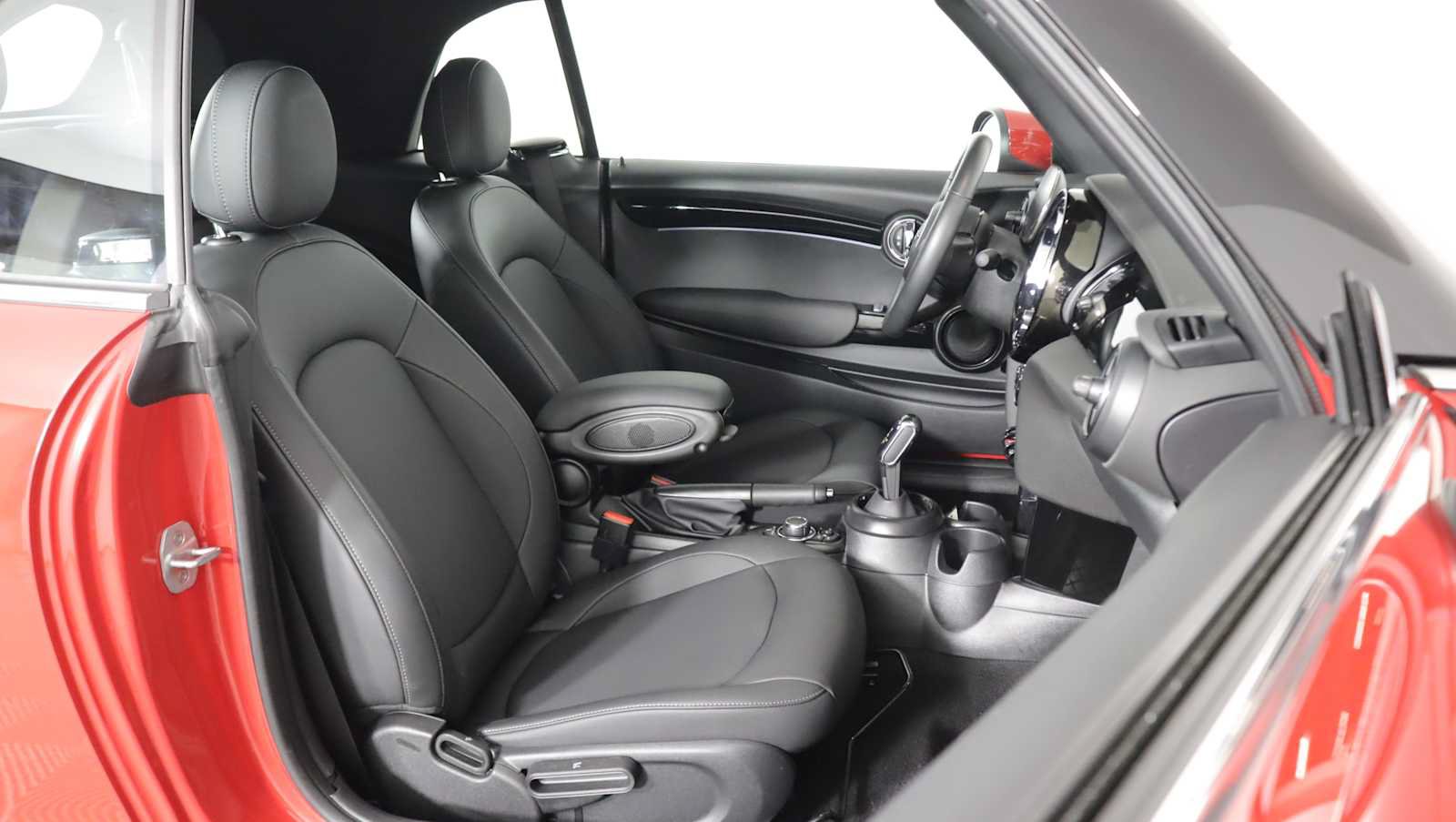 Used 2024 MINI Cooper Convertible FWD image 10