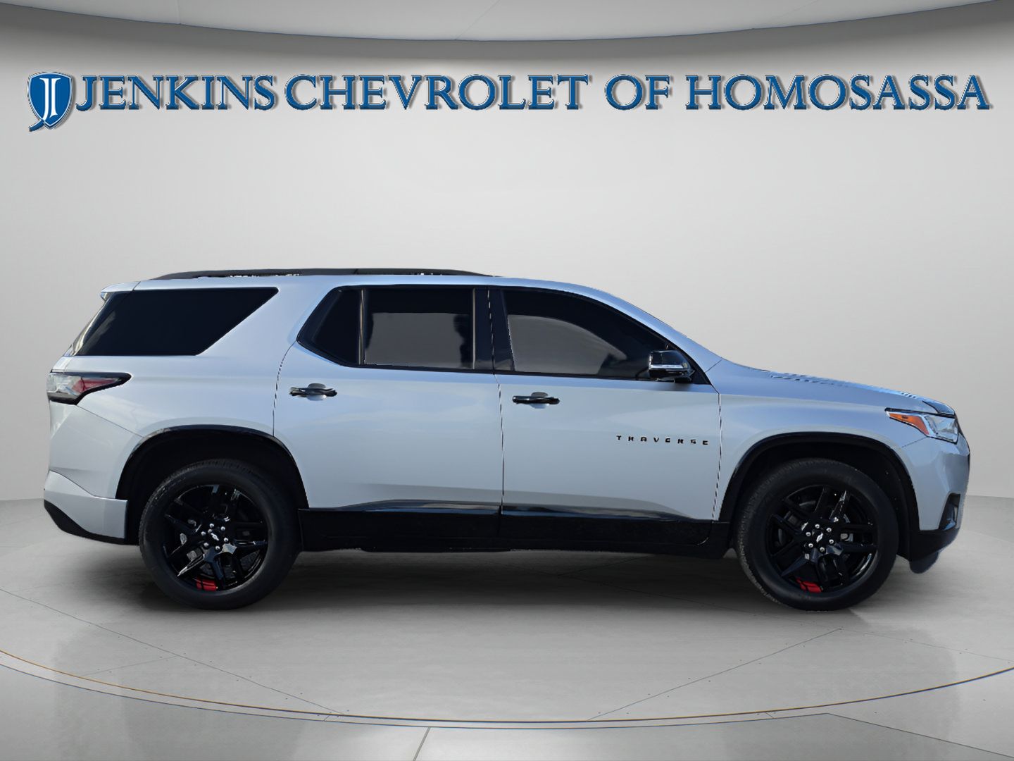 Used 2020 Chevrolet Traverse Premier w/ Redline Edition FWD image 3