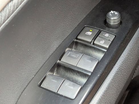 Certified 2025 Toyota Camry SE FWD image 22