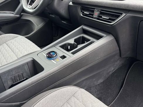 Used 2025 Volkswagen Tiguan S image 29