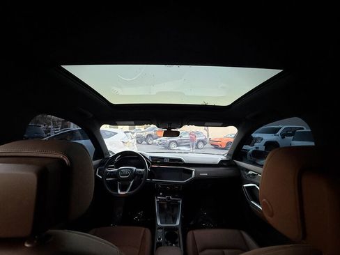 Used 2019 Audi Q3 2.0T Premium Plus w/ Premium Plus Package image 32