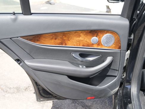 Used 2020 Mercedes-Benz E 350 4MATIC Sedan image 28