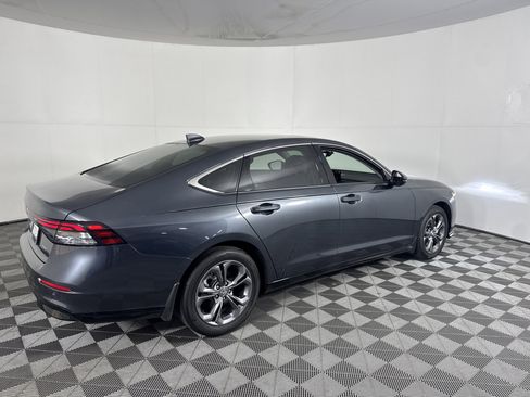 Certified 2025 Honda Accord EX-L image 4