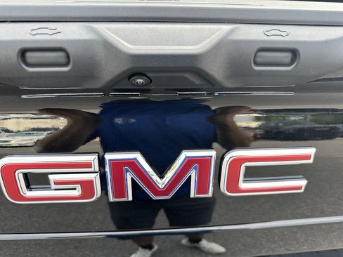 New 2026 GMC Sierra EV Elevation w/ LPO, Elevation Dark Package image 34