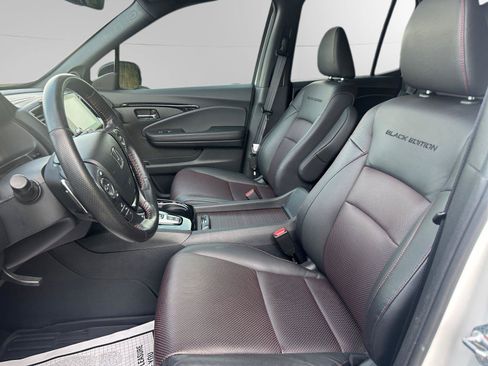 Used 2023 Honda Ridgeline Black Edition image 11