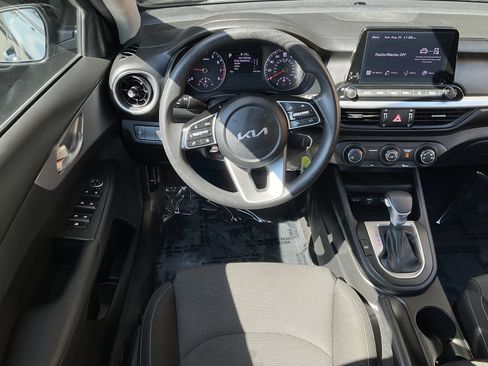 Used 2023 Kia Forte LXS image 20