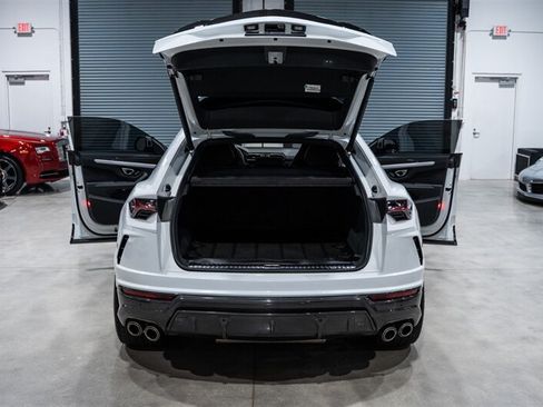 Used 2022 Lamborghini Urus AWD/4WD image 47