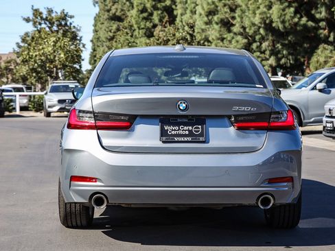 Used 2023 BMW 330e w/ Driving Assistance Package image 10