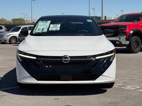 New 2026 Nissan Sentra SR FWD image 9