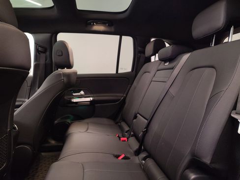 Certified 2026 Mercedes-Benz GLB 250 image 24