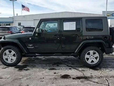 Used 2010 Jeep Wrangler Unlimited Sahara w/ Trailer Tow Group AWD/4WD image 5