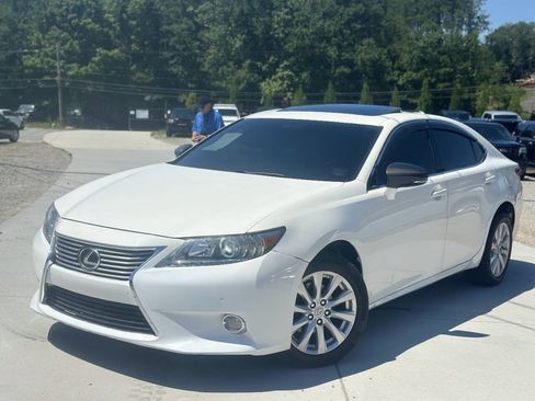 Used 2013 Lexus ES 350 w/ Luxury Pkg FWD image 3