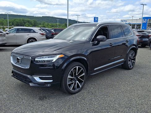 Certified 2023 Volvo XC90 B6 Plus w/ Protection Package Premier AWD/4WD image 4