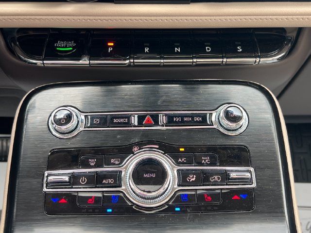 Used 2022 Lincoln Nautilus Reserve AWD/4WD image 24