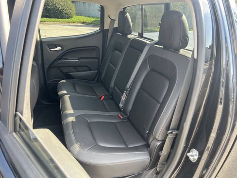 Used 2021 GMC Canyon AT4 w/ Driver Alert Package AWD/4WD image 16