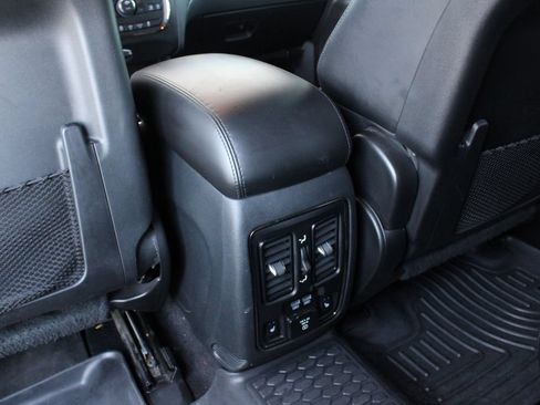 Used 2019 Dodge Durango GT AWD/4WD image 23