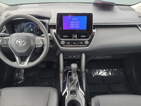 Certified 2024 Toyota Corolla Cross XLE w/ Convenience Package AWD/4WD image 11