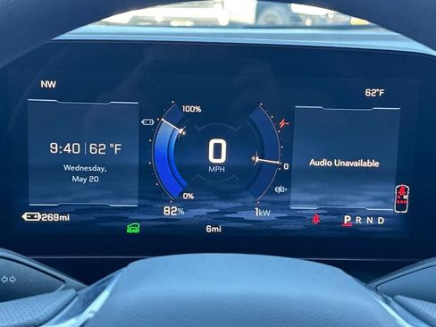 New 2026 Chevrolet Equinox EV LT FWD image 24