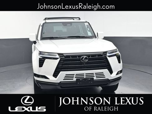 Used 2024 Lexus GX 550 w/ Accessory Package (Z1) AWD/4WD image 4
