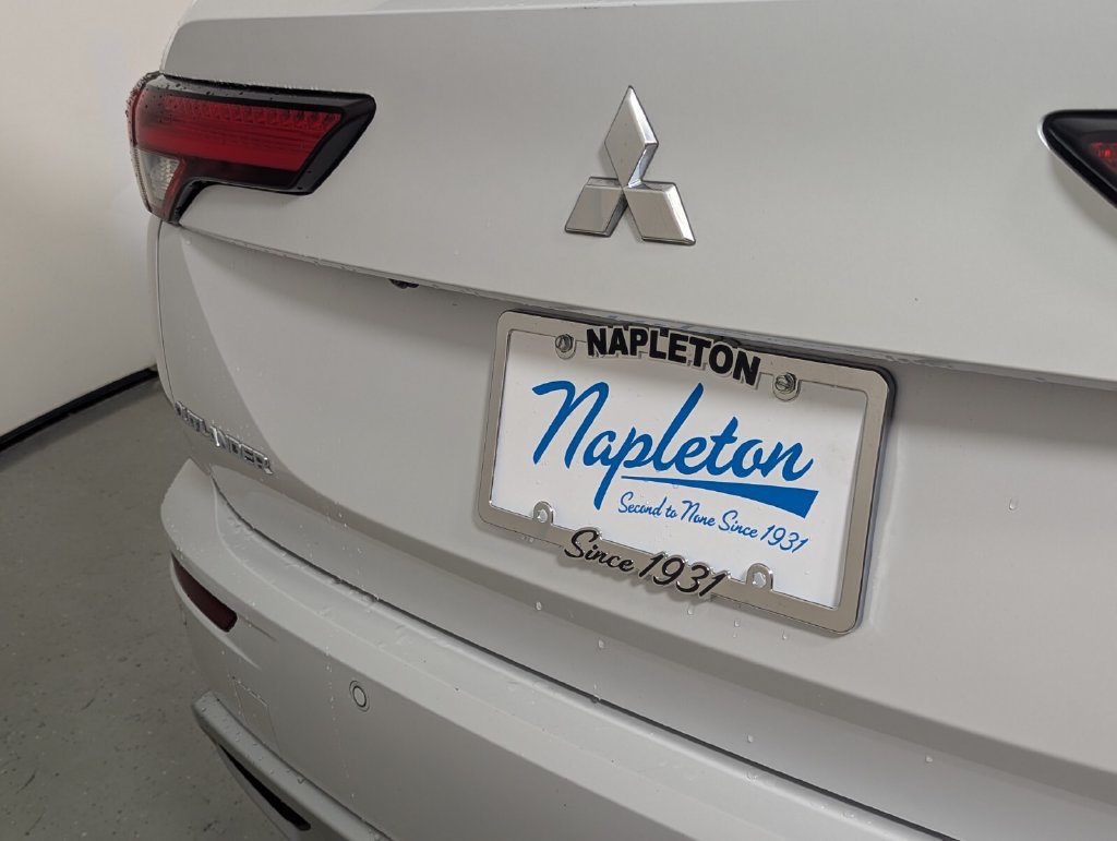Used 2022 Mitsubishi Outlander SEL FWD image 7