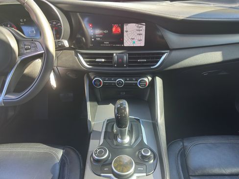 Used 2018 Alfa Romeo Giulia Ti w/ TI Leather Package image 15