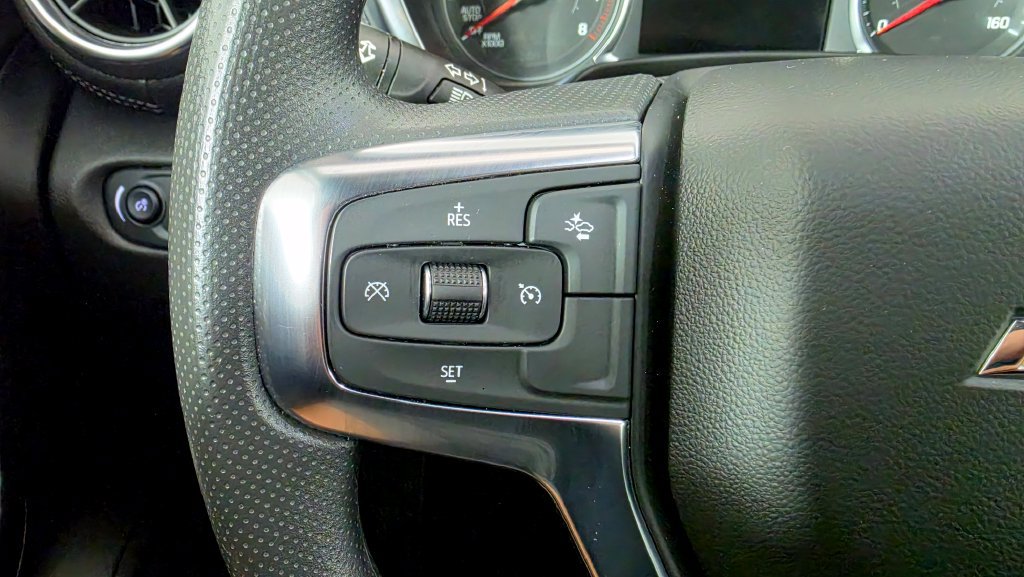 Used 2025 Chevrolet Blazer LT w/ Redline Edition FWD image 34