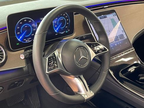 Used 2023 Mercedes-Benz EQE 500 4MATIC Sedan w/ Exclusive Trim Package image 13
