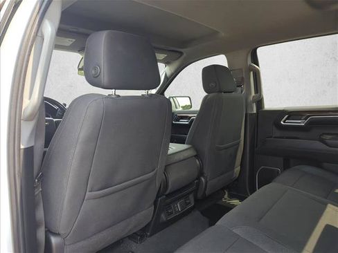 Used 2022 Chevrolet Silverado 1500 LT AWD/4WD image 15